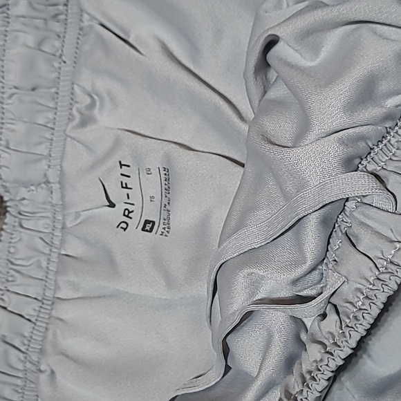 NIKE DRI-FIT SWOOSH LOGO LINED MESH ATHLETIC SHORTS - Picture 6 of 11